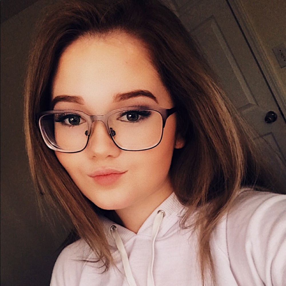 Meet your Posher, Valeriya